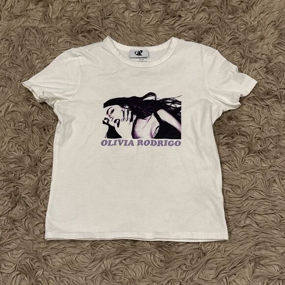 Olivia Rodrigo T-shirt size medium - Picture 1 of 5